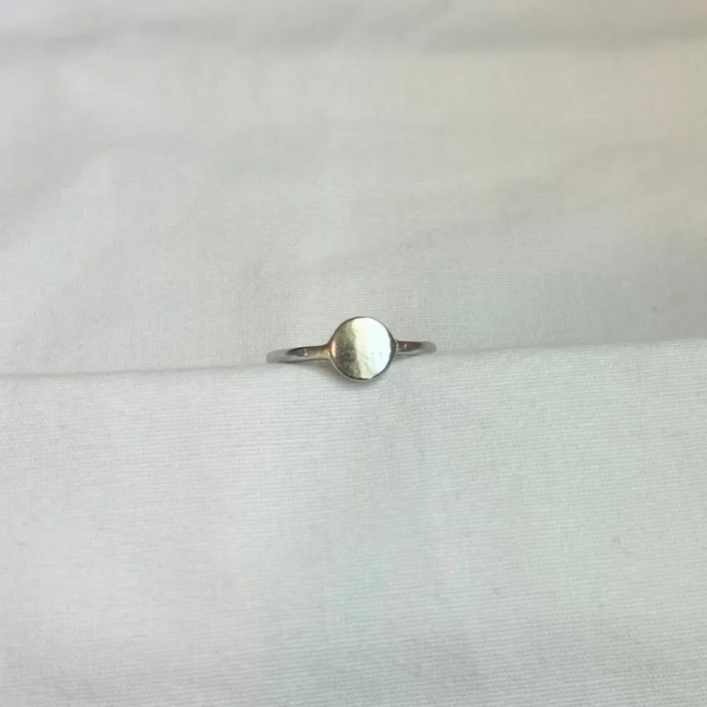 Vintage Inspired Luxury Silver Tone Ring